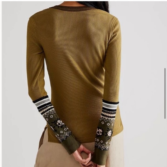 New FREE PEOPLE Newbie Thermal Henley Army Green Layering Knit Crochet Cuff XL - Picture 4 of 15